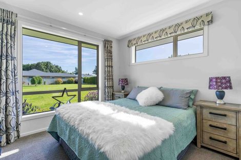 Photo of property in 18 Longwood Drive, Winton, 9720