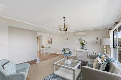 Photo of property in 68 Cunliffe Street, Churton Park, Wellington, 6037