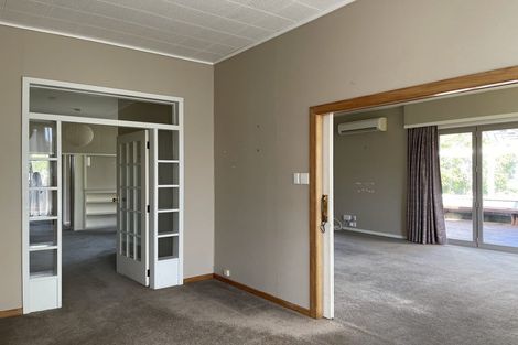 Photo of property in 105 Campbell Road, One Tree Hill, Auckland, 1061