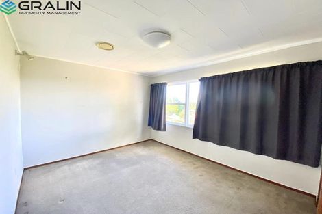 Photo of property in 11 Dundas Place, Henderson, Auckland, 0612
