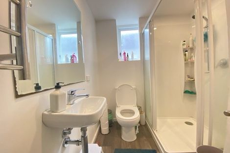 Photo of property in 6 Stowe Hill, Thorndon, Wellington, 6011