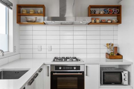 Photo of property in 15 Seychelles Drive, Papamoa Beach, Papamoa, 3118