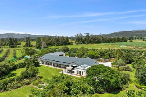Photo of property in 120 Patons Rock Road, Patons Rock, Takaka, 7182