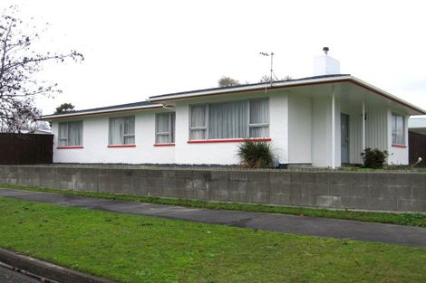 Photo of property in 24 Motuoapa Place, Kelvin Grove, Palmerston North, 4414