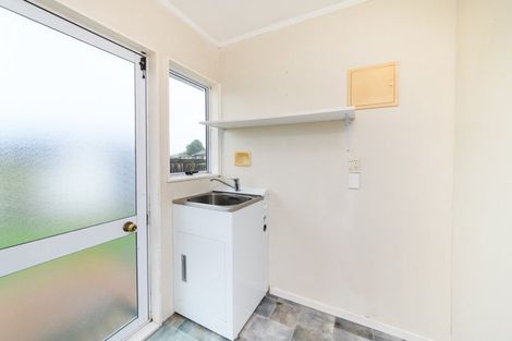 Photo of property in 31 Lydia Place, Kelvin Grove, Palmerston North, 4414