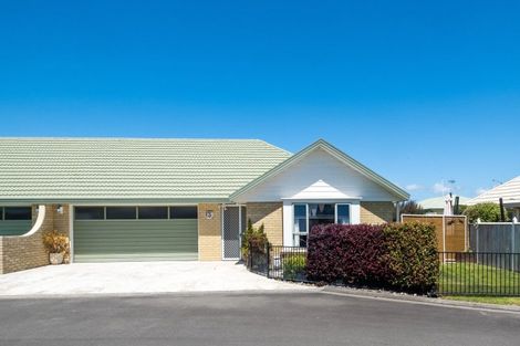 Photo of property in 3/212 Grove Road, Mayfair, Hastings, 4122