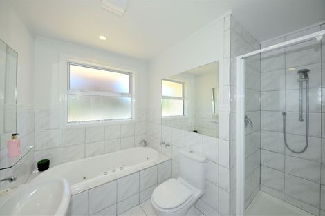 Photo of property in 1 Yardley Street, Avonhead, Christchurch, 8042