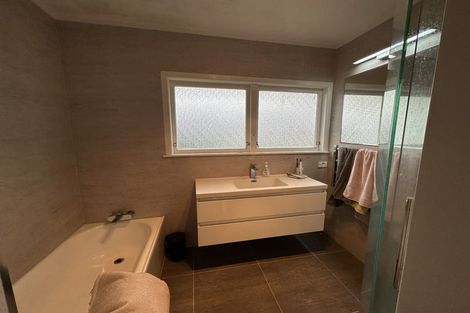 Photo of property in 158 Carlisle Road, Northcross, Auckland, 0632