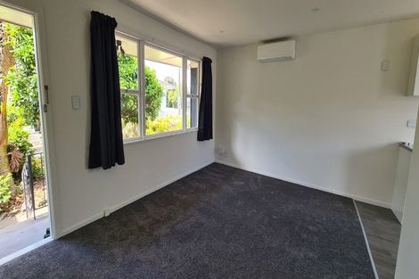 Photo of property in 4/215 Swanson Road, Henderson, Auckland, 0610