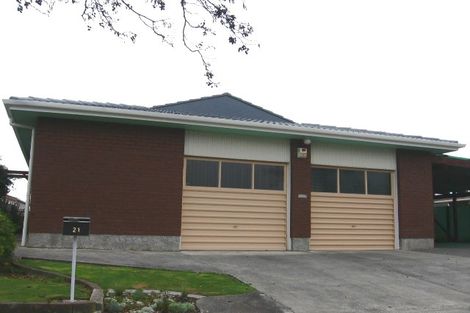 Photo of property in 21 Meadowbrook Drive, Cloverlea, Palmerston North, 4412