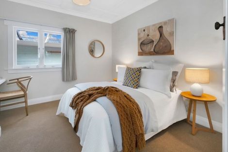 Photo of property in 43b Walmer Road, Point Chevalier, Auckland, 1022