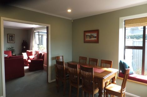 Photo of property in 7 Ambleside Drive, Burnside, Christchurch, 8053