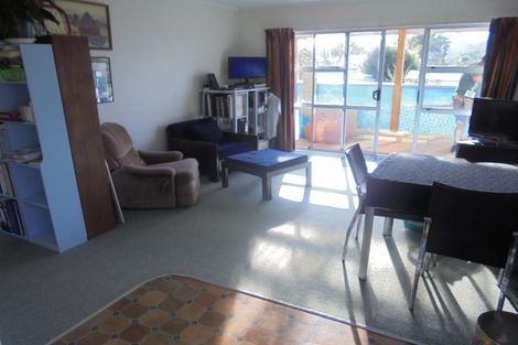 Photo of property in 2/33 O'donn Avenue, Beach Haven, Auckland, 0626