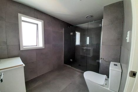 Photo of property in 1/4045f Great North Road, Glen Eden, Auckland, 0602