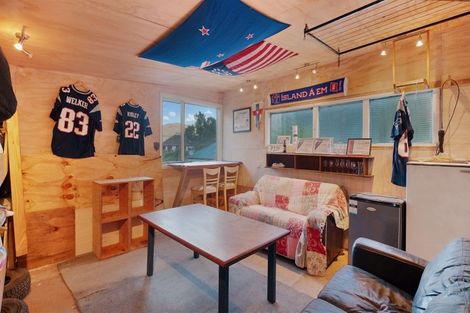 Photo of property in 20 Hawkhurst Road, Lyttelton, 8082