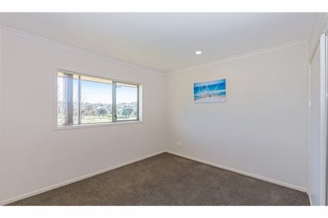 Photo of property in 33 Fingal Way, Gulf Harbour, Whangaparaoa, 0930