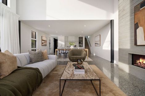 Photo of property in 10 Soudley Court, Jacks Point, Queenstown, 9371