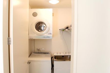 Photo of property in Montreaux Apartments, 3g/164 The Terrace, Wellington Central, Wellington, 6011