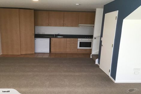 Photo of property in Pirie Street Townhouses, 15/35 Pirie Street, Mount Victoria, Wellington, 6011