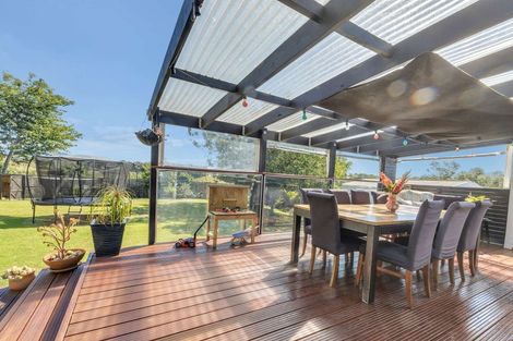 Photo of property in 105 Omata Road, Marfell, New Plymouth, 4310