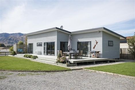 Photo of property in 28 Little Maude Drive, Lake Hawea, Wanaka, 9382
