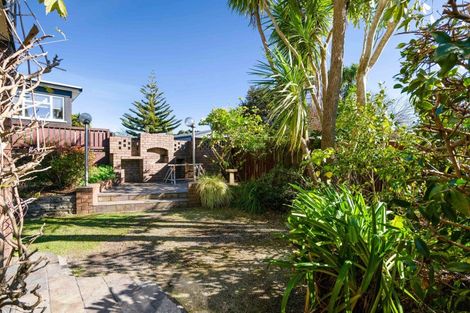 Photo of property in 90a Govett Avenue, Frankleigh Park, New Plymouth, 4310