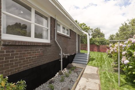 Photo of property in 2/7 Ashcroft Avenue, Mangere Bridge, Auckland, 2022