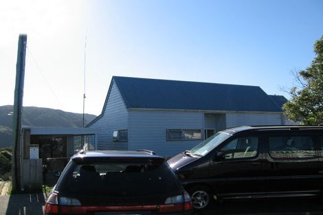 Photo of property in 8 Clapham Grove, Stokes Valley, Lower Hutt, 5019