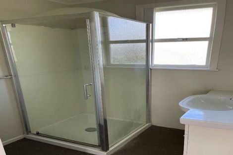 Photo of property in 52a Cosgrave Road, Papakura, 2110