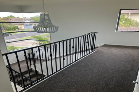Photo of property in 8 Kalberry Place, East Tamaki, Auckland, 2016