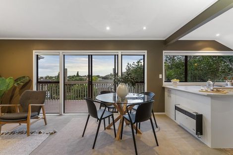Photo of property in 2/30 Vauxhall Road, Devonport, Auckland, 0624
