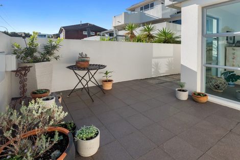 Photo of property in 1/25a Victoria Road, Mount Maunganui, 3116