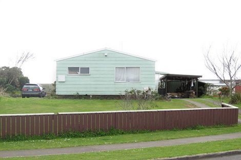 Photo of property in 11 Oleander Place, Bell Block, New Plymouth, 4312