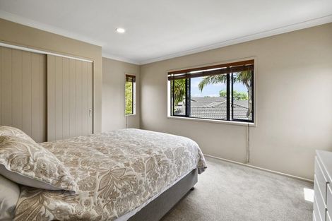 Photo of property in 12 Phoenicia Court, The Gardens, Auckland, 2105