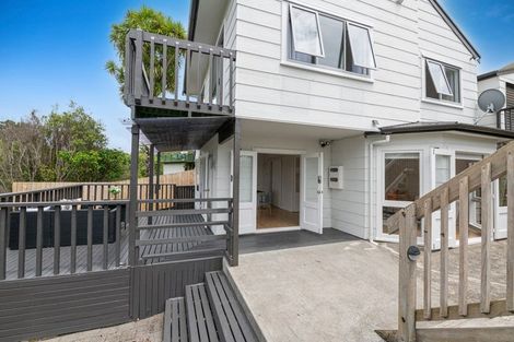 Photo of property in 3/22 Hogans Road, Glenfield, Auckland, 0629