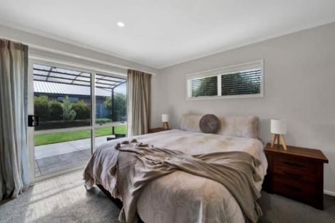 Photo of property in 10 Ryder Drive, Waiwhakaiho, New Plymouth, 4312