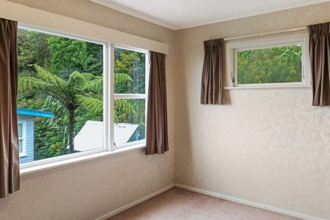 Photo of property in 231 Dowse Drive, Maungaraki, Lower Hutt, 5010