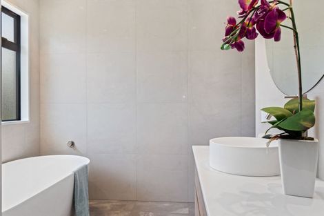 Photo of property in 10 Tussle Grove, Halswell, Christchurch, 8025