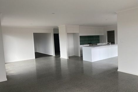 Photo of property in 36 Taurangawaka Road, One Tree Point, 0118