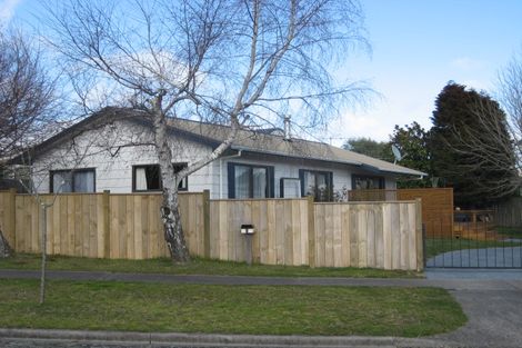 Photo of property in 5 Logan Avenue, Wharewaka, Taupo, 3330