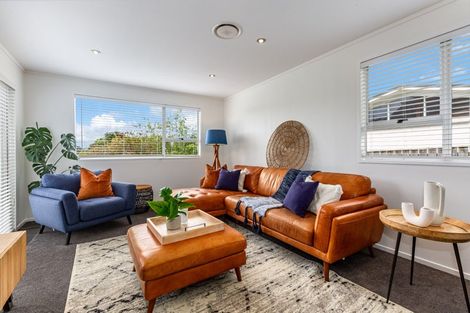 Photo of property in 137 Spinnaker Drive, Whitby, Porirua, 5024