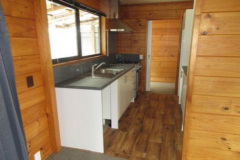 Photo of property in 4 Poneke Drive, Waikanae, 5036