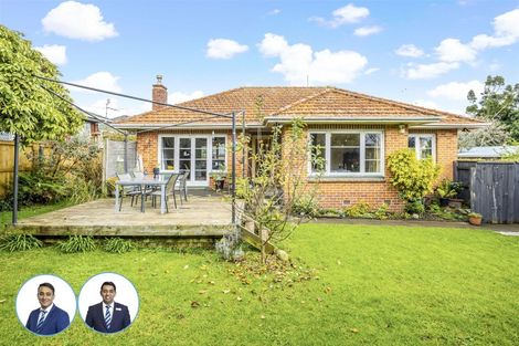 Photo of property in 14 Coronation Road, Mangere Bridge, Auckland, 2022