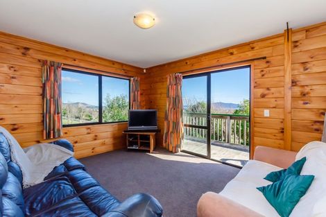 Photo of property in 167 Huia Street, Waikanae, 5391