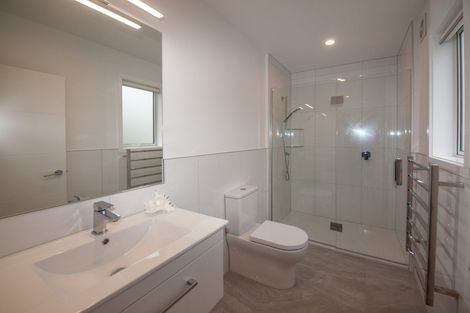 Photo of property in 5 Farnworth Terrace, Churton Park, Wellington, 6037