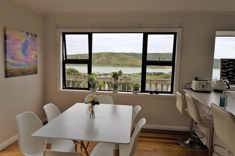 Photo of property in 10 Kiriwai Road, Paremata, Porirua, 5024