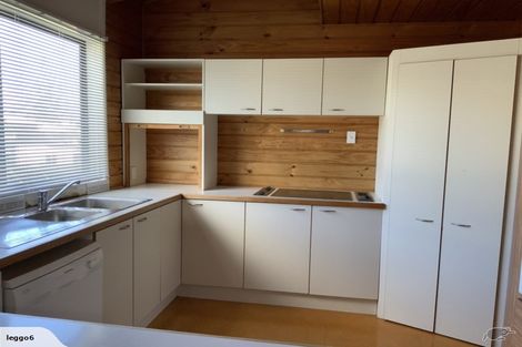 Photo of property in 132 Karewa Parade, Papamoa Beach, Papamoa, 3118