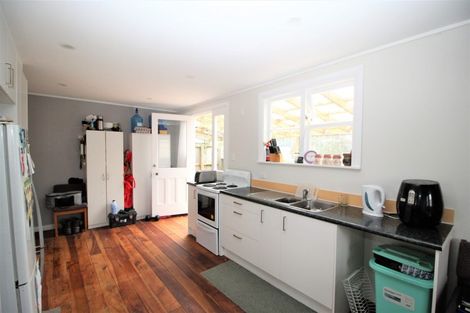 Photo of property in 13 Atkinson Street, Woodville, 4920