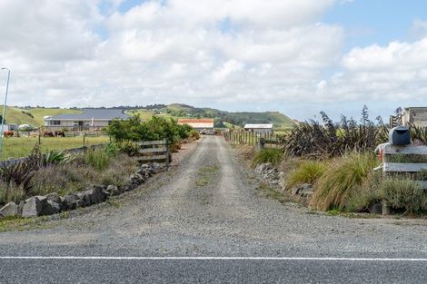 Photo of property in 74 Awakino Point Road East, Awakino Point, Dargaville, 0372