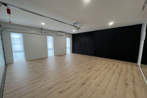 Photo of property in 18 Vintry Drive, Huapai, Kumeu, 0810